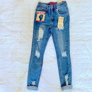NWT! WAX JEAN High Rise distressed jeans. Size 0/24.